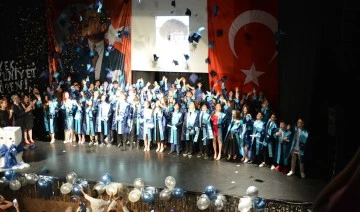 YEK Eğitim Kurumları&rsquo;nda mezuniyet sevinci