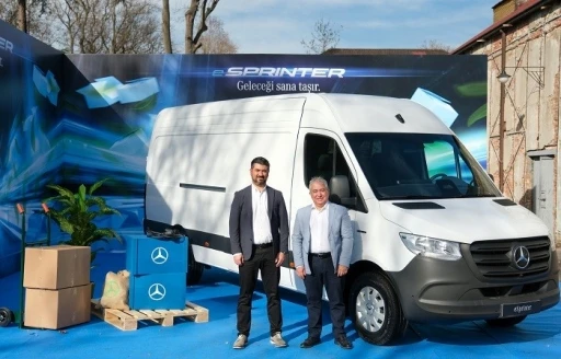 Yeni eSprinter ile Mercedes-Benz Hafif Ticari Ara&ccedil;lar&rsquo;da elektrikli d&ouml;n&uuml;ş&uuml;m başlıyor
