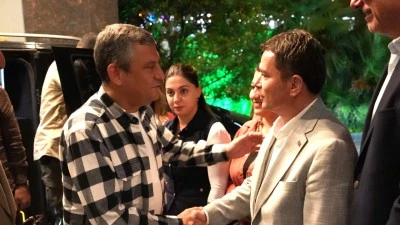 Yeni Parti Genel Başkanı &Ouml;zg&uuml;r &Ouml;zel Bursa'ya geldi