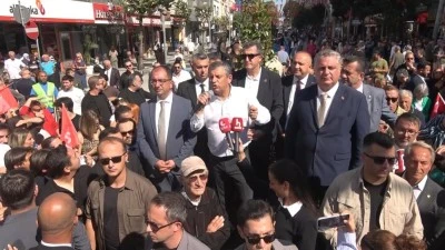 Yeni Parti Lideri &Ouml;zg&uuml;r &Ouml;zel: &Ccedil;ift&ccedil;iye ge&ccedil;im garantisi vereceğiz