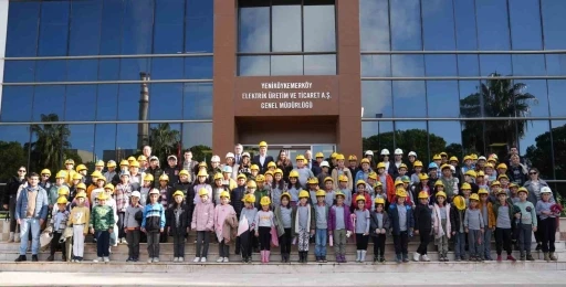 Yenik&ouml;y Kemerk&ouml;y Enerji, ilkokul &ouml;ğrencilerini tiyatroyla buluşturdu
