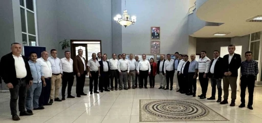 Yenik&ouml;y Kemerk&ouml;y Enerji, Muhtarlar G&uuml;n&uuml;&rsquo;n&uuml; b&ouml;lge muhtarlarıyla kutladı
