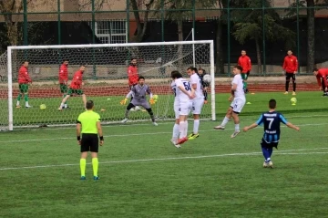 Yenimahalle, Beypazarı engelini 2 farkla ge&ccedil;ti
