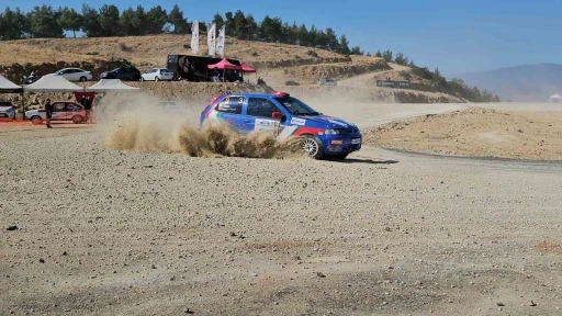 Yenipazar&rsquo;da d&uuml;zenlenen Otokros Kupası&rsquo;nda kupalar sahiplerini buldu
