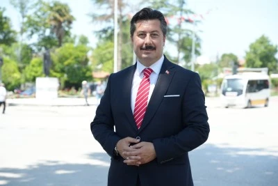 Yenişehir Belediye Başkanı Ercan &Ouml;zel'den 23 Nisan mesajı