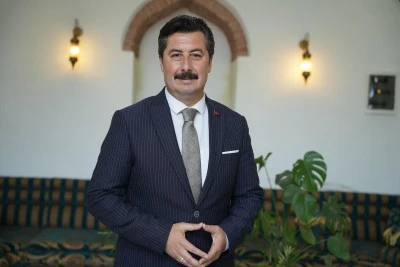 Yenişehir Belediye Başkanı Ercan &Ouml;zel:  Kurban Bayramı sadece sevinmek değil, aynı zamanda sevindirmektir