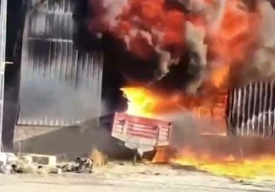 Yenişehir'de ihracat deposu alevlere teslim oldu