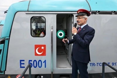 Yerli ve milli lokomotif ilk seferini tamamladı