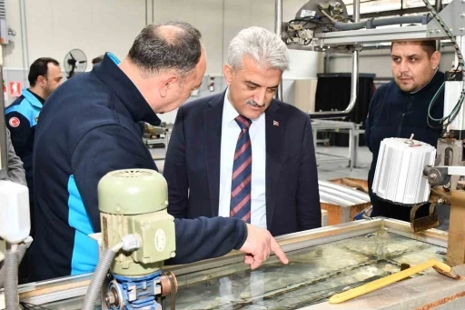 Yerli ve milli silahlar T&uuml;rkiye&rsquo;nin savunma sanayisine g&uuml;&ccedil; katıyor
