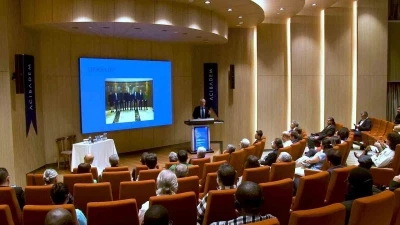 Yerli ve yabancı doktorlar b&ouml;brek naklini canlı izledi