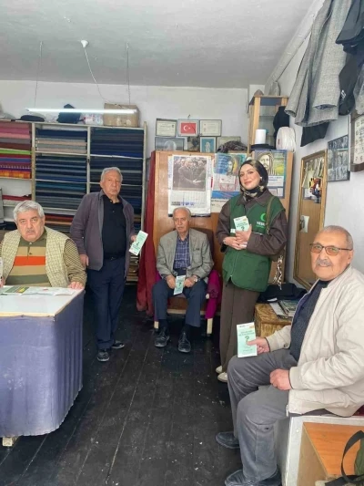 Yeşilay Kars&rsquo;tan esnafa ziyaret: Bağımlılıkla m&uuml;cadelede farkındalık artıyor
