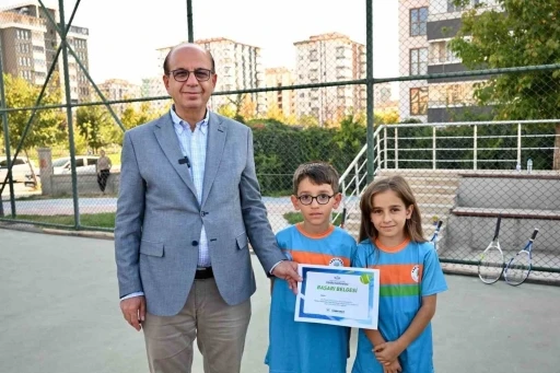 Yeşilyurt&rsquo;ta tenis turnuvası heyecanı yaşandı

