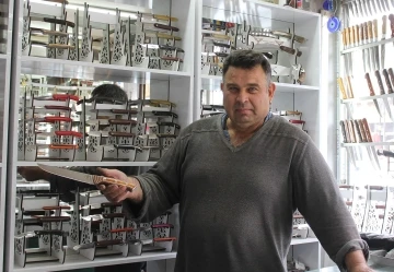 Yılda bir kez yapılan yoğun mesai esnafın y&uuml;z&uuml;n&uuml; g&uuml;ld&uuml;r&uuml;yor
