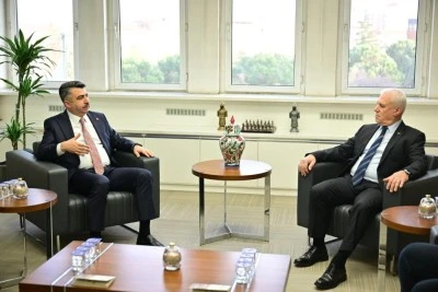 Yıldırım Belediye Başkanı Yılmaz, Mustafa Bozbey'e yapılan saldırıyı sert bir dille kınadı