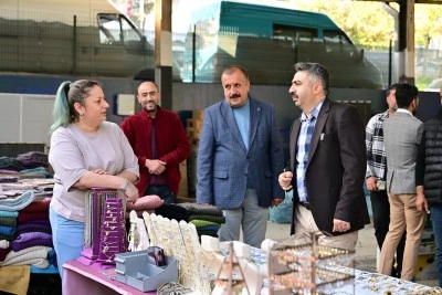Yıldırım Belediye Başkanı Yılmaz, esnafın &ouml;nerilerini dinledi