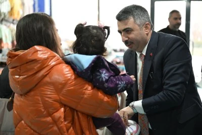 Yıldırım Belediyesi'nden 10 bin &ccedil;ocuğa bayramlık hediye