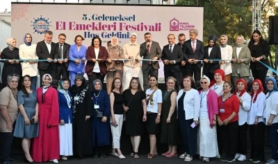 Yıldırım Belediyesi'nden deprem b&ouml;lgesi kadınlarının El Emekleri Festivali'ne b&uuml;y&uuml;k ilgi