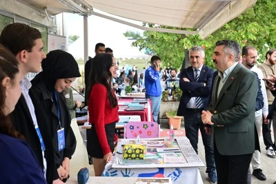 Yıldırım Belediyesi'nden &uuml;niversite &ouml;ğrencilerine destek