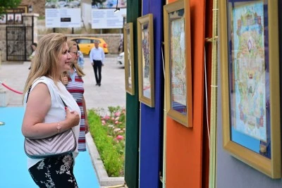 Yıldırım Belediyesi'nin k&uuml;lt&uuml;r sanat etkinliklerine Bursalılar b&uuml;y&uuml;k ilgi g&ouml;sterdi
