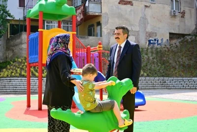 Yıldırım&rsquo;da parklara yaz bakımı