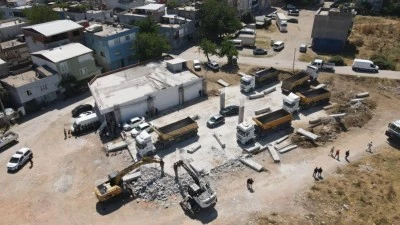  Yıldırım&rsquo;da yıkıma &lsquo;l&uuml;ks&rsquo; engel