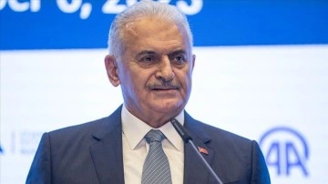 Yıldırım: Sahadan t&uuml;m ger&ccedil;ekliğiyle d&uuml;nya kamuoyuna hizmet eden T&uuml;rk haber ajanslarıdır