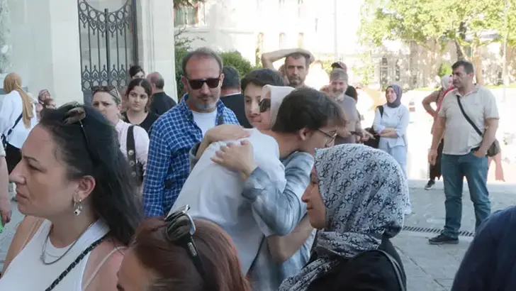 YKS'nin &uuml;&ccedil;&uuml;nc&uuml; oturumu YDT tamamlandı; adaylar sınavı değerlendirdi