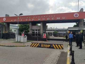 Yol &ccedil;alışması sırasına hayatlarını kaybeden iş&ccedil;ilerin cenazeleri Adli Tıp Kurumu&rsquo;ndan alındı
