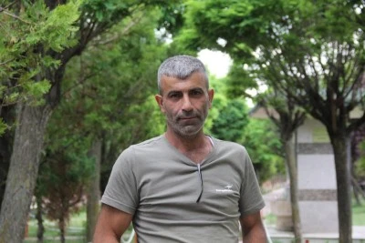 Yol kenarına atılmış &ccedil;ok sayıda Kur'an-ı Kerim buldu