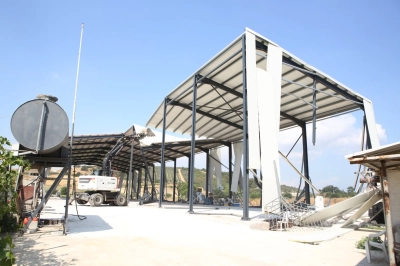 Yol&ccedil;atı Mahallesi&rsquo;nde Ka&ccedil;ak İş Yeri Yıkıldı