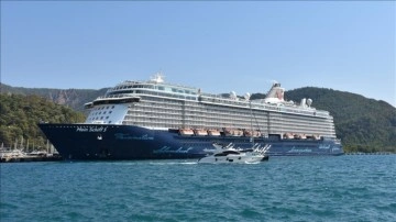 Yolcu gemisi "Mein Schiff 5" rotasını İsrail yerine Marmaris'e &ccedil;evirdi