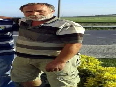 Yolda y&uuml;r&uuml;rken arı sokmasıyla hayatından oldu