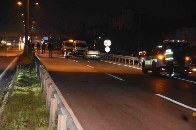 Yolun karşısına ge&ccedil;erken otomobilin &ccedil;arptığı yaşlı kadın hayatını kaybetti