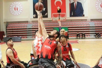 YOSK, evinde Gaziantep&rsquo;e farklı yenildi
