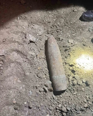 Yozgat&rsquo;ta tarlada patlamamış top mermisi bulundu
