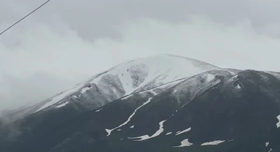 Y&uuml;ksekova&rsquo;da sağanak ve kar yağışı etkili oldu
