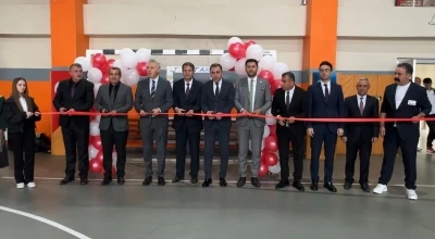 Y&uuml;ksekova Fen Lisesi &ouml;ğrencilerinin projeleri g&ouml;z kamaştırdı
