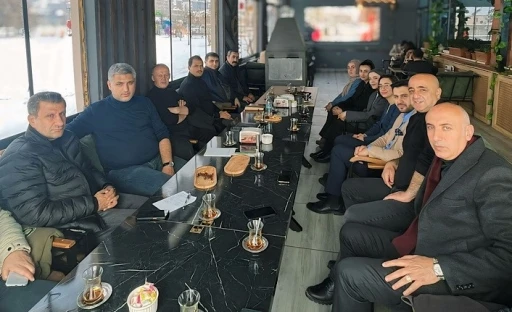 Y&uuml;ksekova tarımını &uuml;st seviyeye &ccedil;ıkartmak i&ccedil;in toplantı yapıldı
