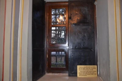 Yunan işgalinin izleri hala Ertuğrulgazi T&uuml;rbesi'nde duruyor