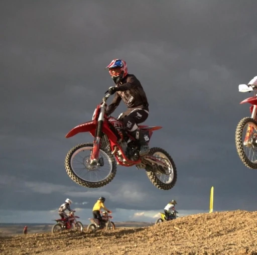 Yunusemre Belediyesporlu motokros&ccedil;ulardan bir başarı daha
