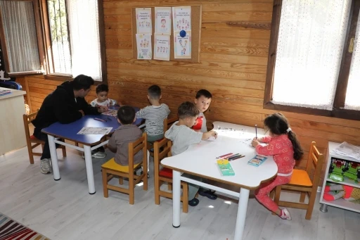 Yunusemre&rsquo;den gece n&ouml;bet&ccedil;i &ccedil;ocuk merkezi
