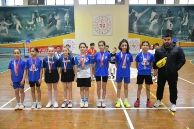 Yunusemreli badmintonculardan muhteşem başarı

