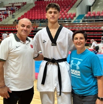 Yunusemreli tekvandocu Recep Alperen D&uuml;nya Şampiyonası&rsquo;nda
