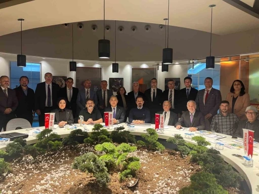 Yuvarlak masa toplantısında enerji sekt&ouml;r&uuml; konuşuldu
