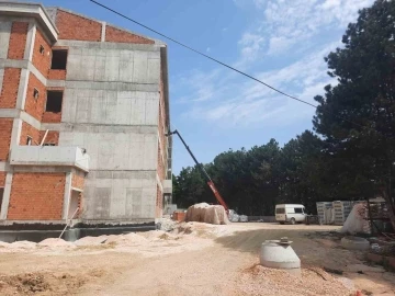 Zabıtadan sınav &ouml;ncesi &ouml;zverili &ccedil;alışma
