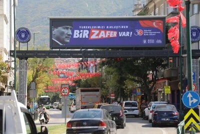 Zafer Bayramı coşkusu Bursa'nın her k&ouml;şesinde!