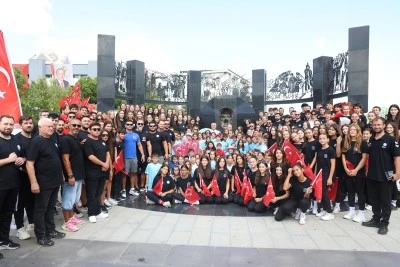 Zafer&rsquo;in 104&rsquo;&uuml;nc&uuml; yılı Nil&uuml;fer&rsquo;de kutlandı