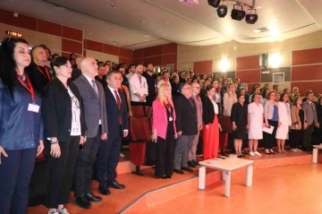 ZBE&Uuml; Rekt&ouml;r&uuml; &Ouml;z&ouml;l&ccedil;er, &ldquo;Hastaların kalbine dokunan mukaddes sağlık neferlerisiniz&rdquo;
