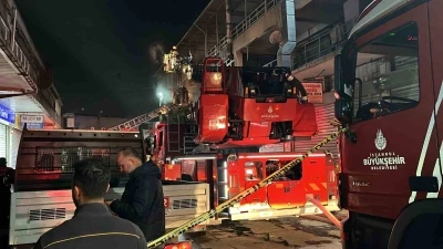 Zeytinburnu&rsquo;nda conta at&ouml;lyesinde &ccedil;ıkan yangın s&ouml;nd&uuml;r&uuml;ld&uuml;

