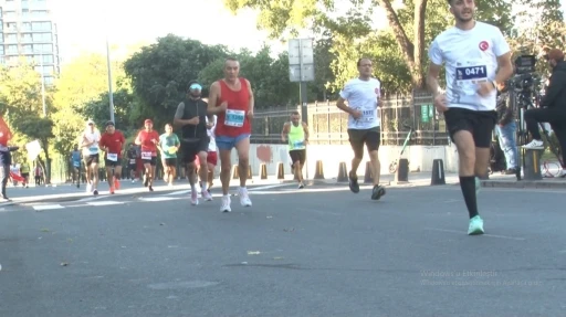 Zeytinburnu Uluslararası Cumhuriyet Koşusu, 2024 yarışmacının katılımıyla ger&ccedil;ekleşti